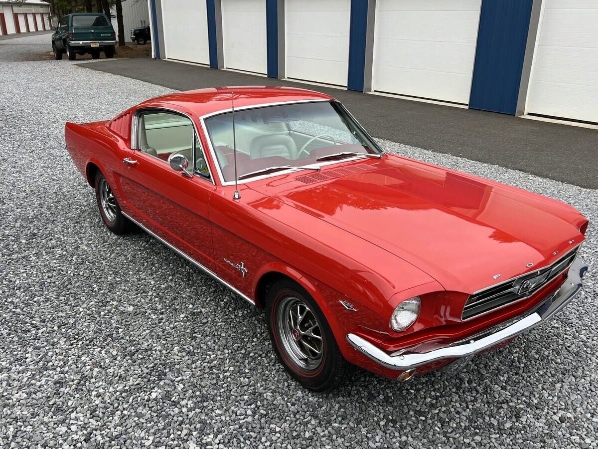 1965 Ford Mustang Fastback 289 - photo 3