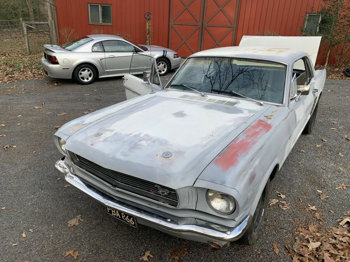 1965 Ford Mustang - photo 2