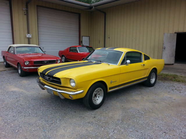 1965 Ford Mustang - photo 2