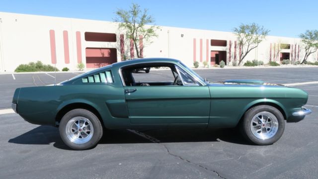 1965 Ford Mustang FASTBACK 2+2 289 4 SPEED A CODE! IVY GREEN METALLI - photo 3
