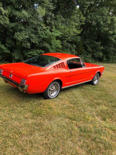 1965 Ford Mustang - photo 2
