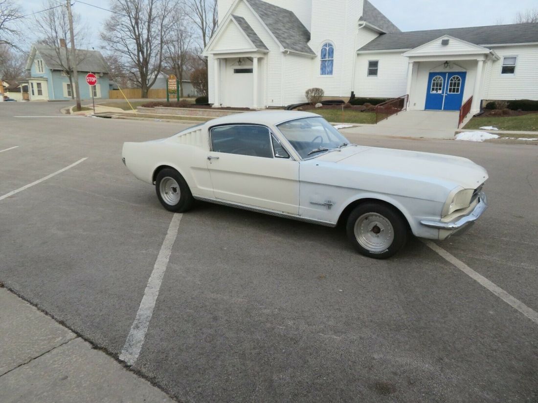 1965 Ford Mustang 2+2 FASTBACK GT - photo 5