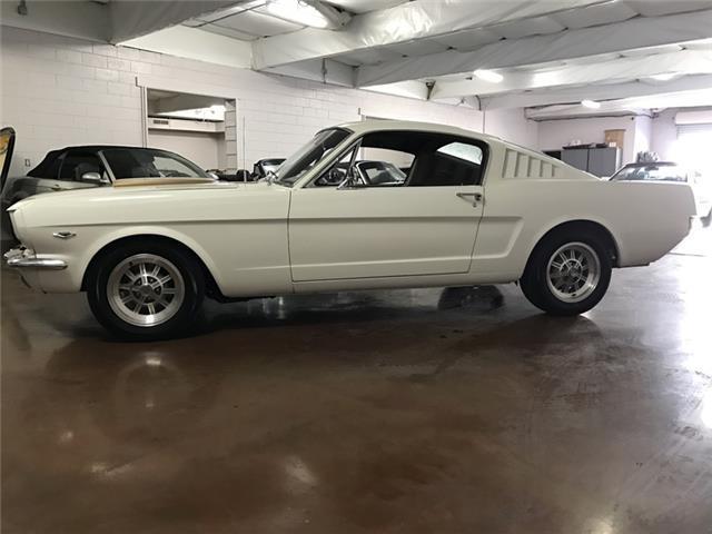 1965 Ford Mustang Fastback, 289 alum heads, 5 Spd, AC, CA black plate, no rust e 1965 Ford Mustang FASTBACK 5 SPEED AC