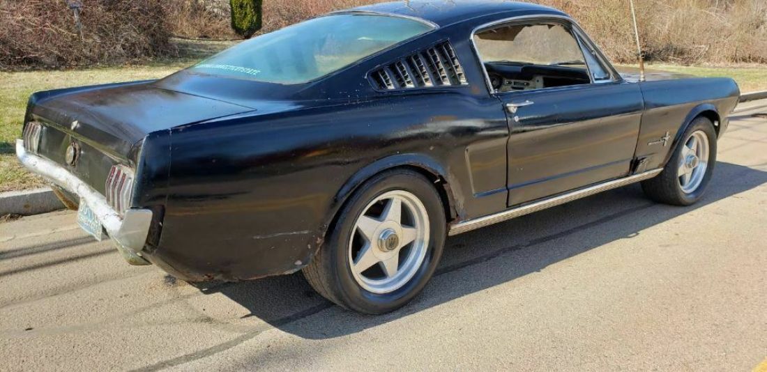 1965 Ford Mustang FACTORY RAVEN BLACK CAR 1 FEMALE OWNER SINCE 1972 - photo 5