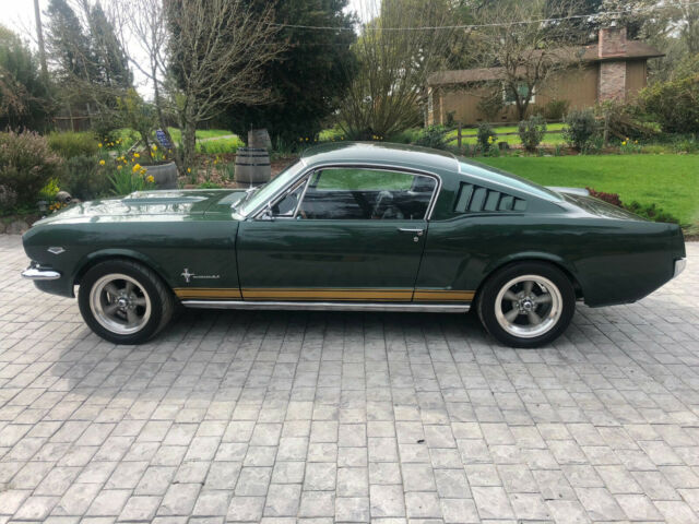 1965 Ford Mustang - photo 2