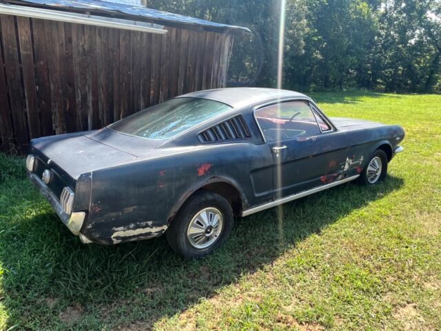 1965 Ford Mustang Fastback 2 + 2 - photo 4