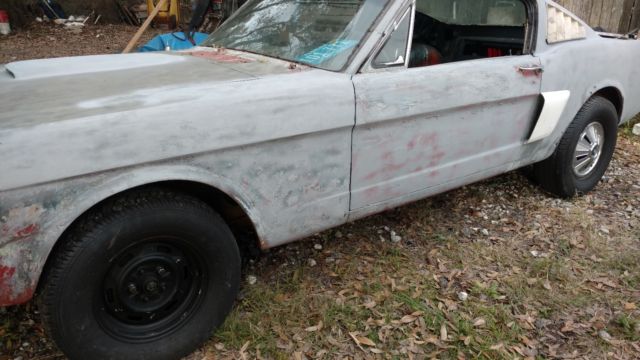 1965 Ford Mustang - photo 2