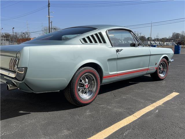 1965 Ford Gt 2 door - photo 10