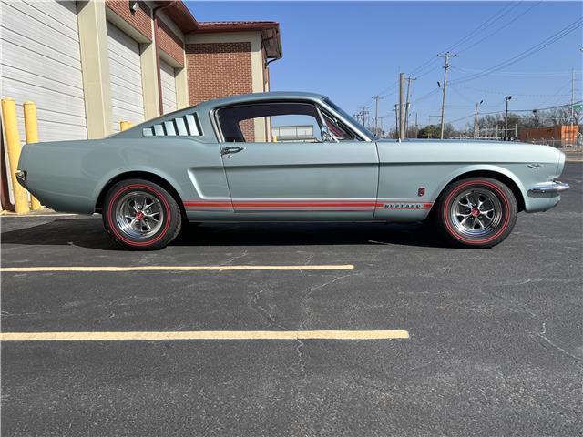 1965 Ford Gt 2 door - photo 6