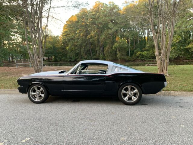 1965 Ford Mustang Fastback High Performance Specs - 351 Windsor 1965 Ford Mustang