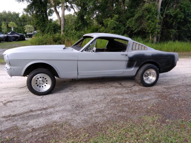 1965 Ford Mustang - photo 2