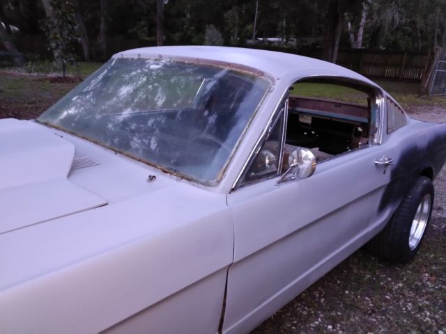 1965 Ford Mustang - photo 3