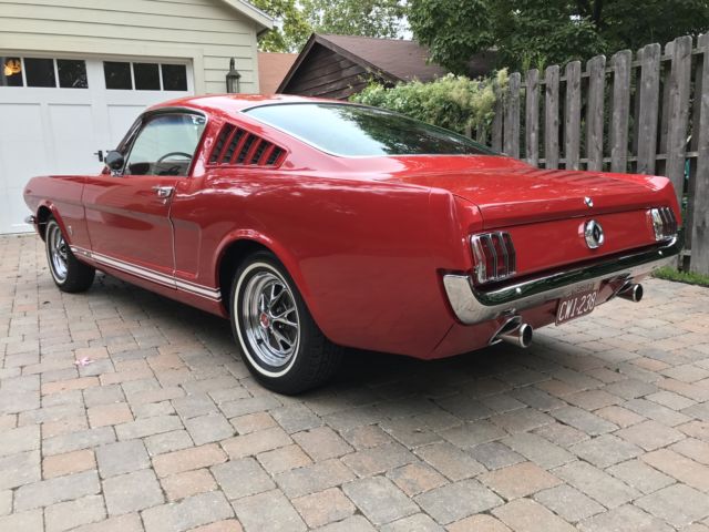 1965 Ford Mustang 2+2 Fastback - photo 2