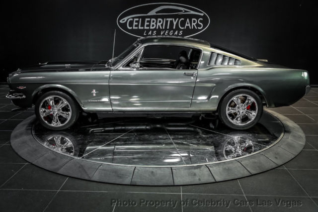 1965 Ford Mustang Restomod - photo 2
