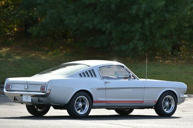 1965 Ford Mustang -- - photo 11