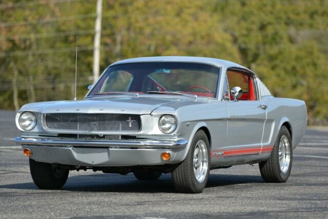 1965 Ford Mustang -- - photo 4