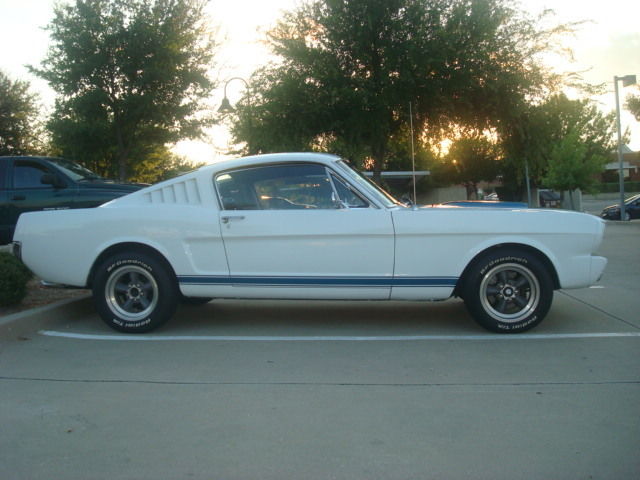 1965 Ford Mustang GT350 Fastback Tribute - photo 12