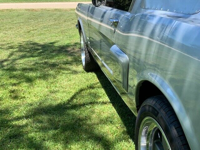1965 Ford Mustang - photo 4