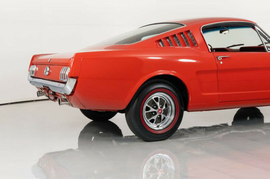 1965 Ford Mustang Fastback - photo 11