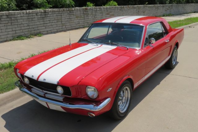 1965 Ford Mustang GT-350 Coupe 289 V8 - 4 speed w/ Disc Brakes & Power Steering 1965 Ford Mustang GT-350