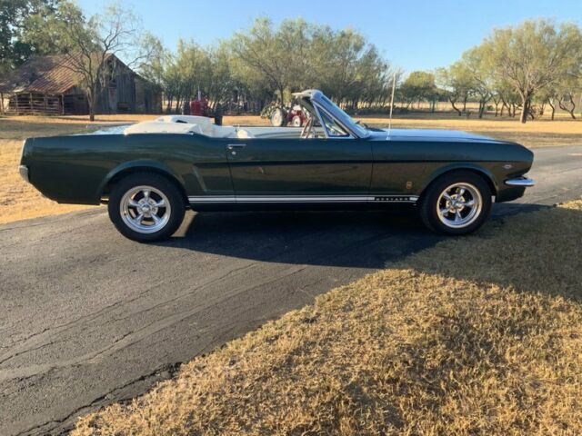 1965 Ford Mustang GT Convertible, A-code 289, 4-speed - photo 8