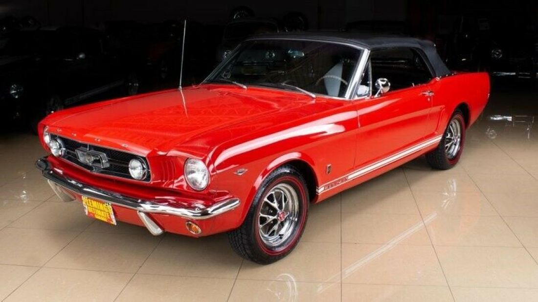 1965 Ford Mustang GT Convertible - photo 2