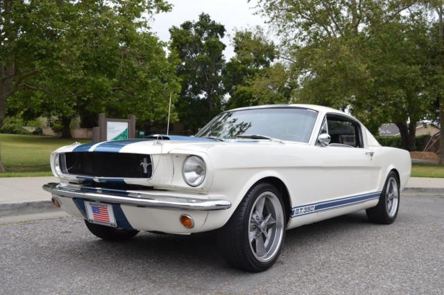 1964 Ford Mustang 5 Speed 4 Wheel Disc Brakes Runs Great - photo 3
