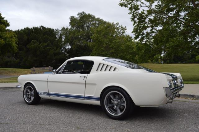 1964 Ford Mustang 5 Speed 4 Wheel Disc Brakes Runs Great - photo 4