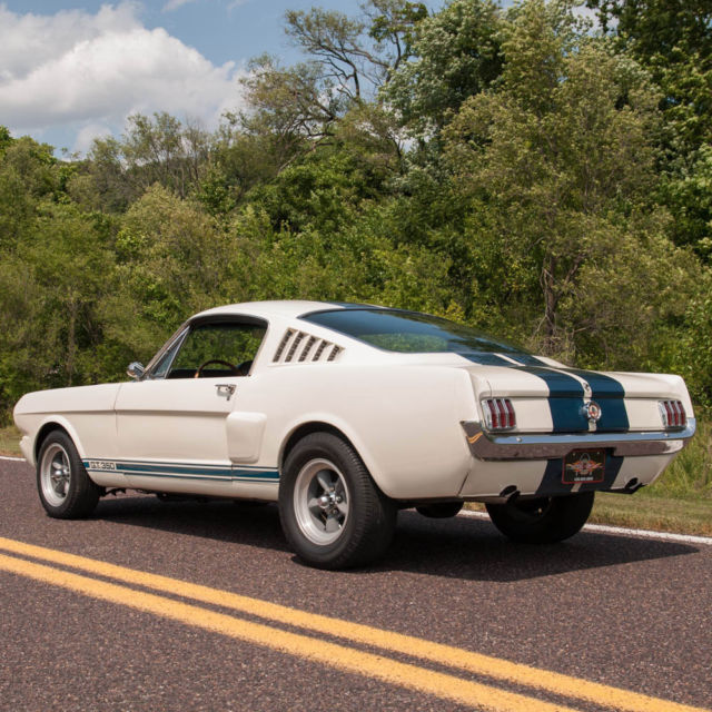 1965 Ford Mustang - photo 3