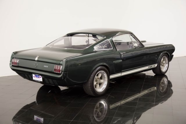 1965 Ford Mustang Shelby GT350R Competition Fastback - photo 6