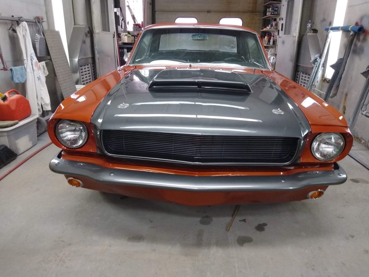 1965 Ford Mustang -289 V8 - CUSTOM PAINT - AUTO TRANS - photo 2