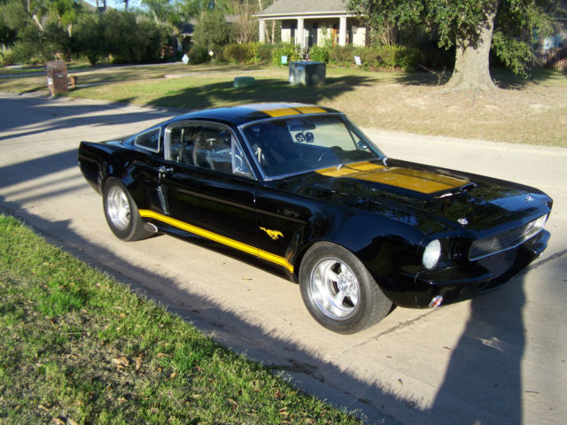 1965 Ford Mustang - photo 3