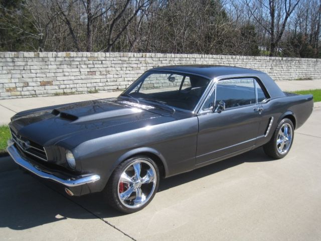 1965 Ford Mustang Restomod 5-speed - photo 2
