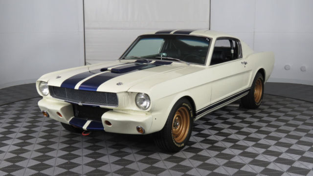 1965 Ford Mustang - photo 2