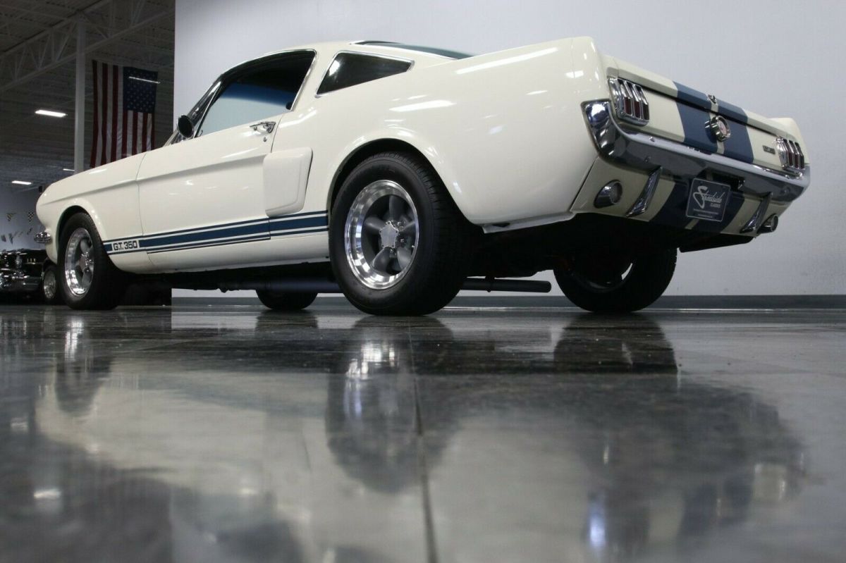 1965 Ford Mustang - photo 3