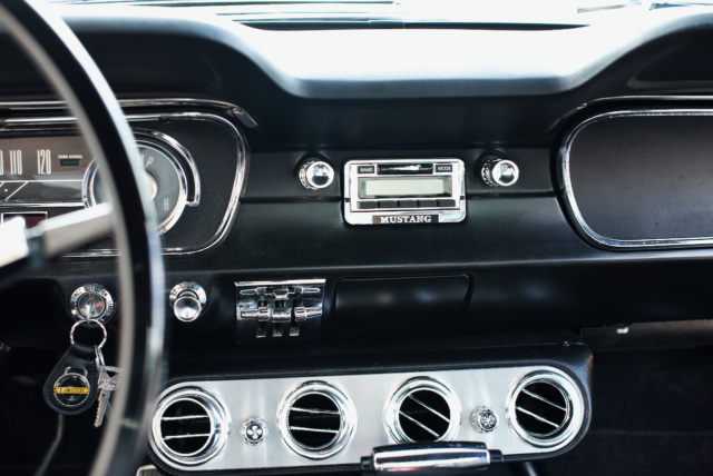 1965 Ford Mustang - photo 6