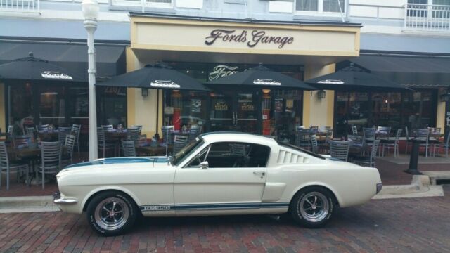 1965 Ford Mustang - photo 2