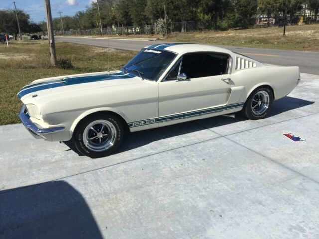 1965 Ford Mustang - photo 3