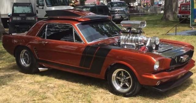 1965 Ford Mustang - photo 2