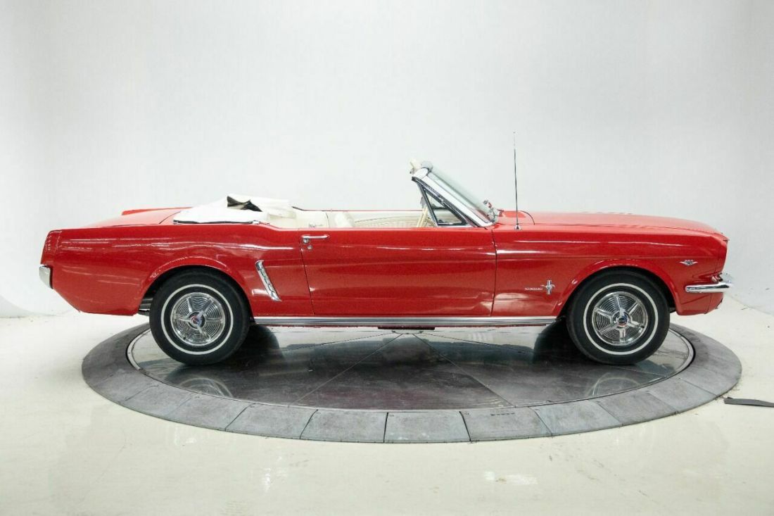 1965 Ford Mustang - photo 2
