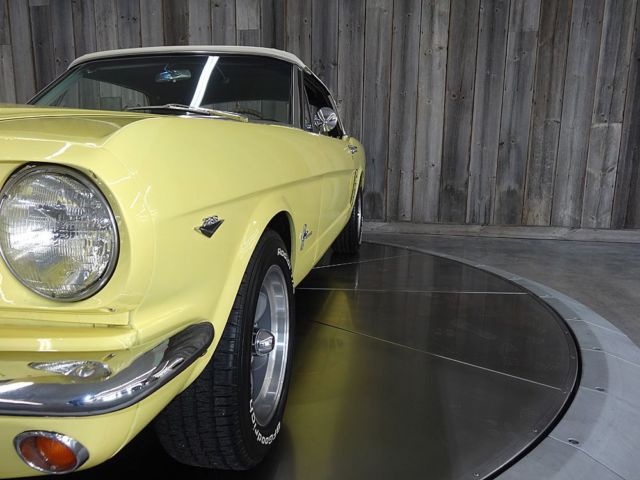 1965 Ford Mustang Yellow 8 cyl Automatic Convertible Sounds Great #' - photo 12