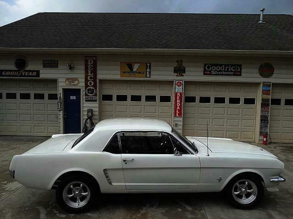 1965 FORD MUSTANG.....NICE PAINT.....LOTS OF UP-GRADES 1965 Ford Mustang