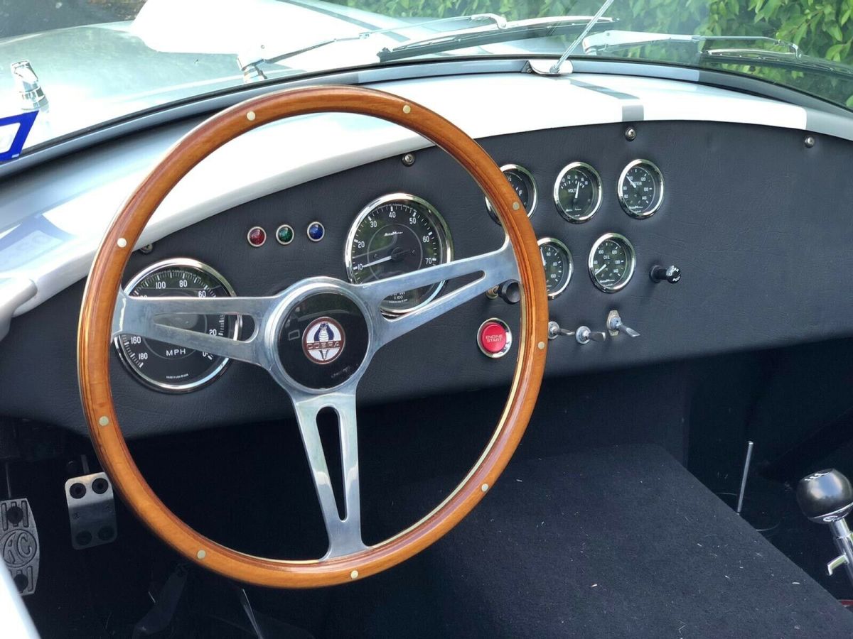 1965 Ford Shelby Cobra Removable Hard Top - photo 8