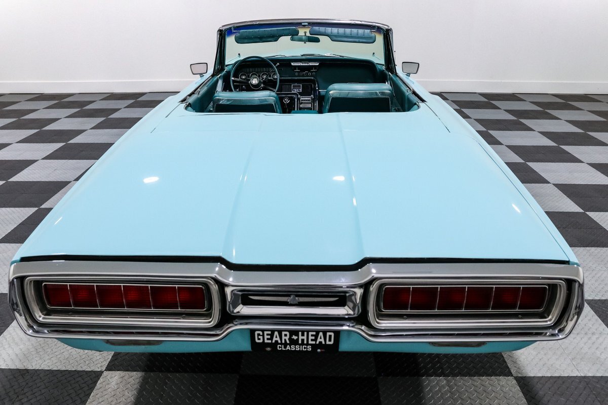1965 Ford Thunderbird - photo 9