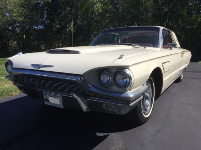 1965 Ford Thunderbird (base) 1965 Ford Thunderbird Base