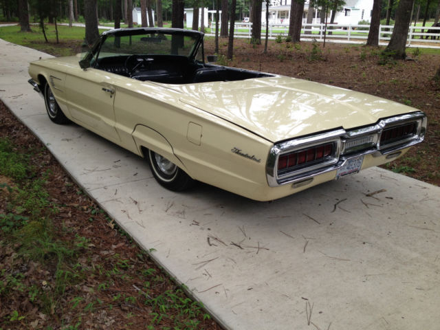 1965 Ford Thunderbird convertible - photo 3