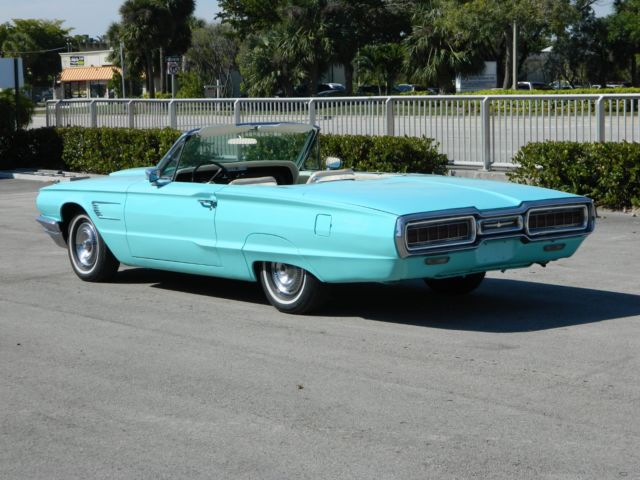 1965 Ford Thunderbird Convertible - photo 3