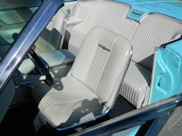 1965 Ford Thunderbird Convertible - photo 6