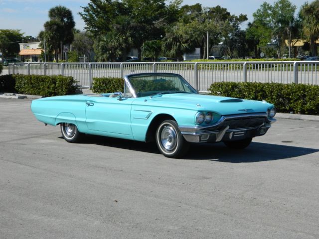 1965 Ford Thunderbird Convertible - photo 9