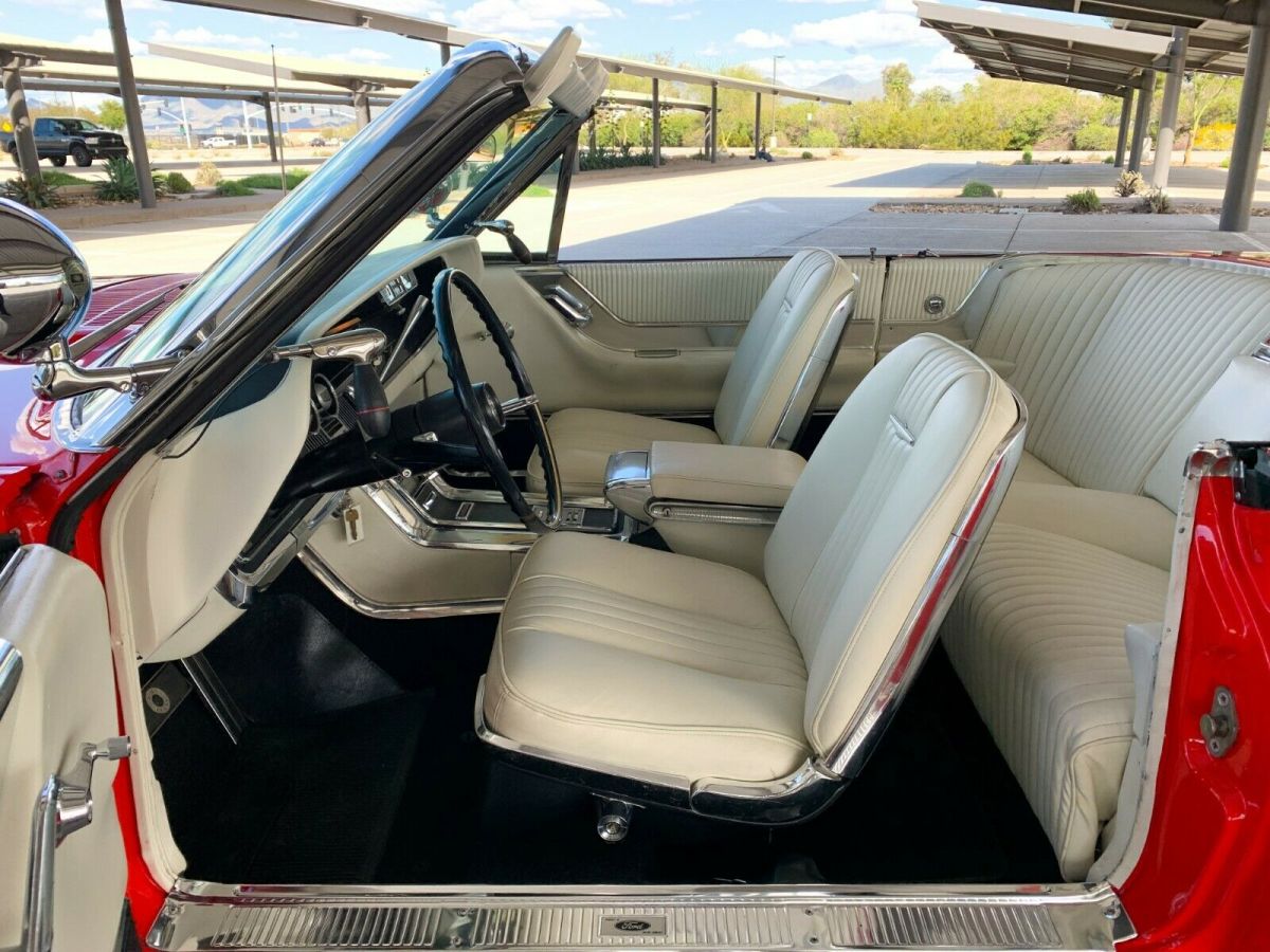 1965 Ford Thunderbird Convertible - photo 6